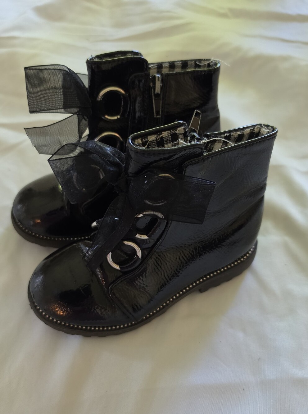 Maggie & Zoe Girls Black Lace-Up Ankle Boots with Bow Youth Size 9